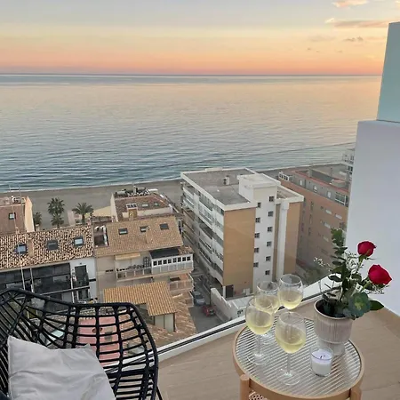 Panoramic Seaview Penthouse The Wave Apartament *