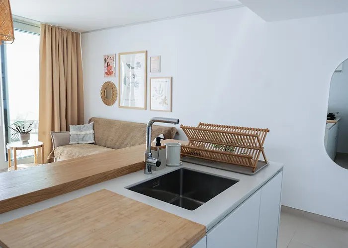 Panoramic Seaview Penthouse The Wave شقة